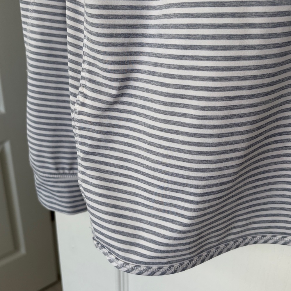 Vineyard Vines Gray and White Performance Shep Shirt - Picture 5 of 5